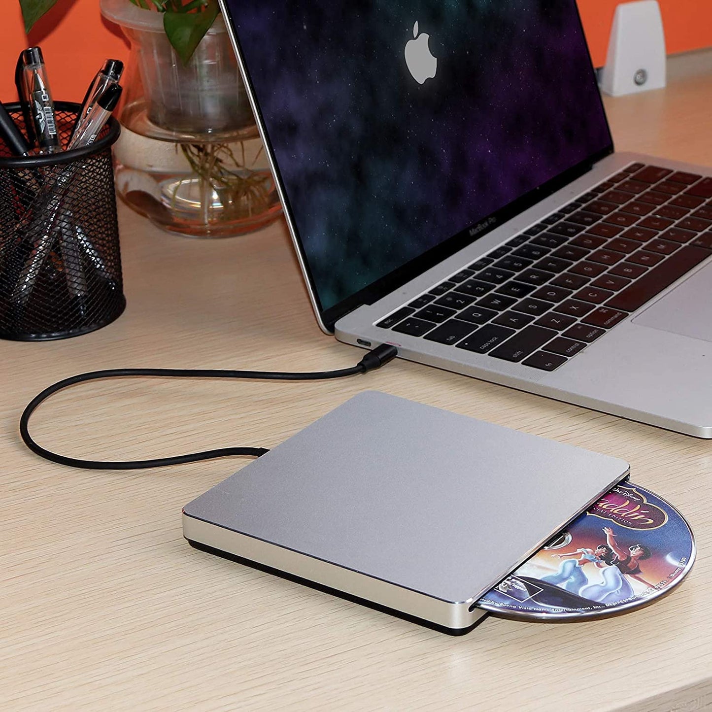 External CD DVD Drive, USB C USB 3.0 Slim CD/DVD +/-RW Drive Reader Slot in CD ROM Burner Writer, External Disc Drives DVD Player for Laptop PC MacBook Windows 11 10 Mac OS with Carrying Case