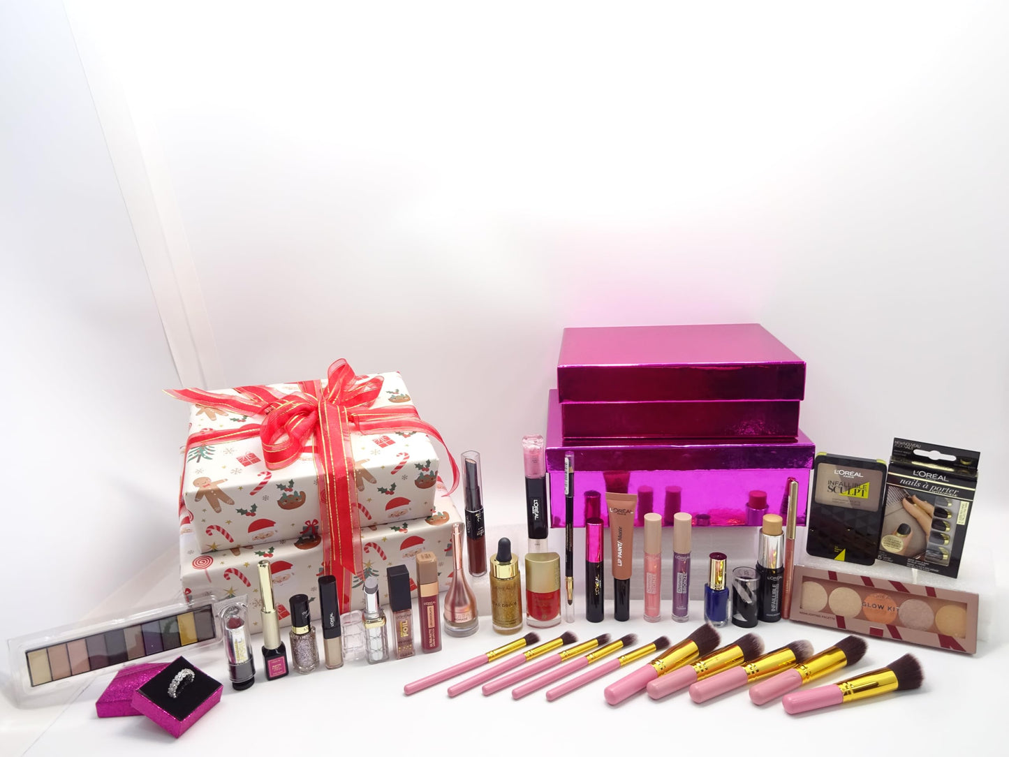 L'Oreall Beauty Blockbuster Make Up Gift Set For Her,24pc Make Up Products Free 10pc Kabuki Brush Set & Crystal Ring Included Gift Wrapped