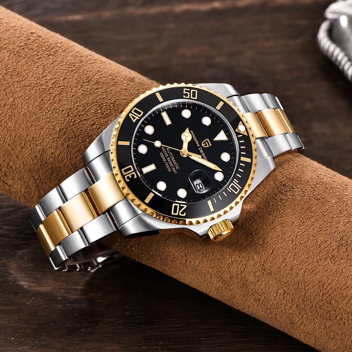 Pagani Design Men's Automatic Watch NH35 Ceramic Bezel Sapphire Glass Analogue 100 m Waterproof Men's Watch Calendar Diving Watch Stainless Steel Watch, Steel Band Gold Black, Classic