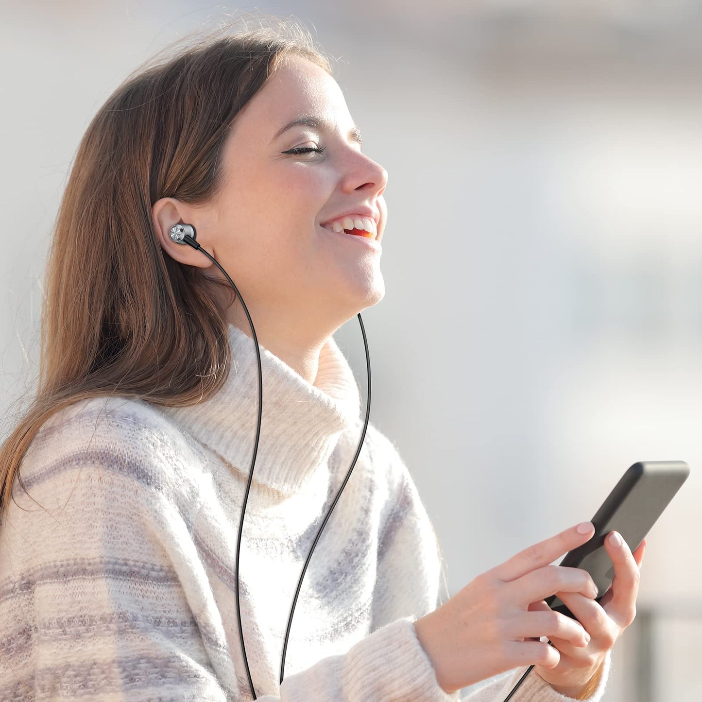 Blukar Earphones, In-Ear Headphones Earphones High Sensitivity Microphone – Noise Isolating, High Definition, Pure Sound for Phone, Smartphone, MP3 Players etc.