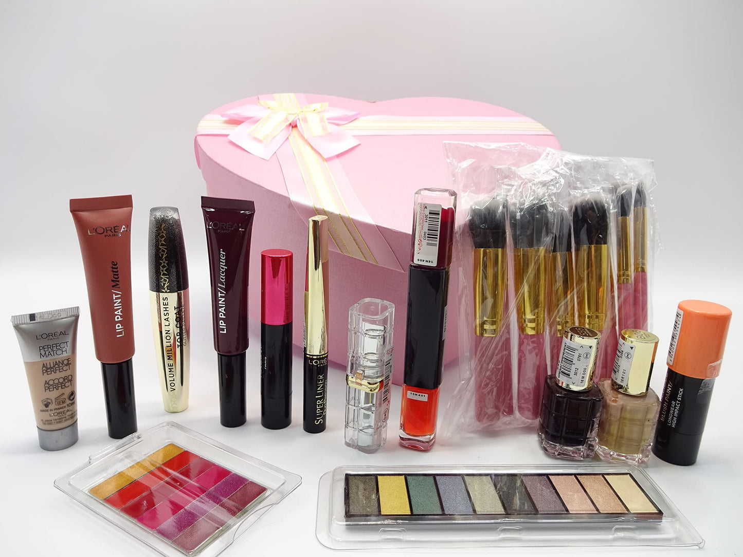L'Oreal Beauty Blockbuster Make Up Gift Box Gift Set Hamper,12pc L'Oreal Make Up Products In Gift Box + Free Foundation + Free 10pc Kabuki Brush Set